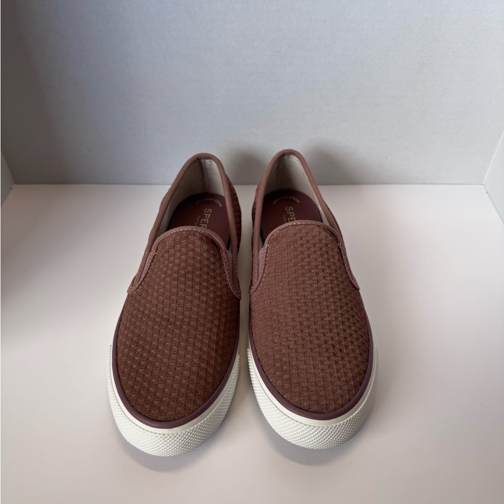 Women’s Sperry Top Sider Seaside Embossed Suede Slip-On Sneaker Mauve Size 8M